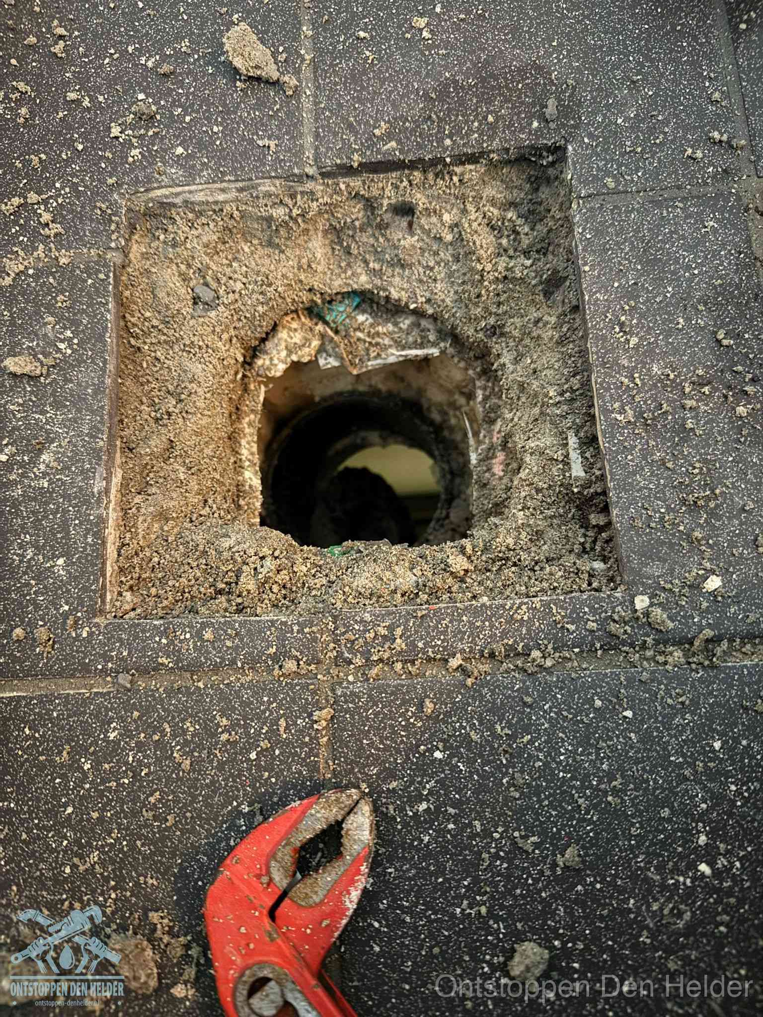 Rioolputje erfgrens eigendom in Den Helder